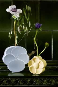 Smørblomst Vase H11.5 cm